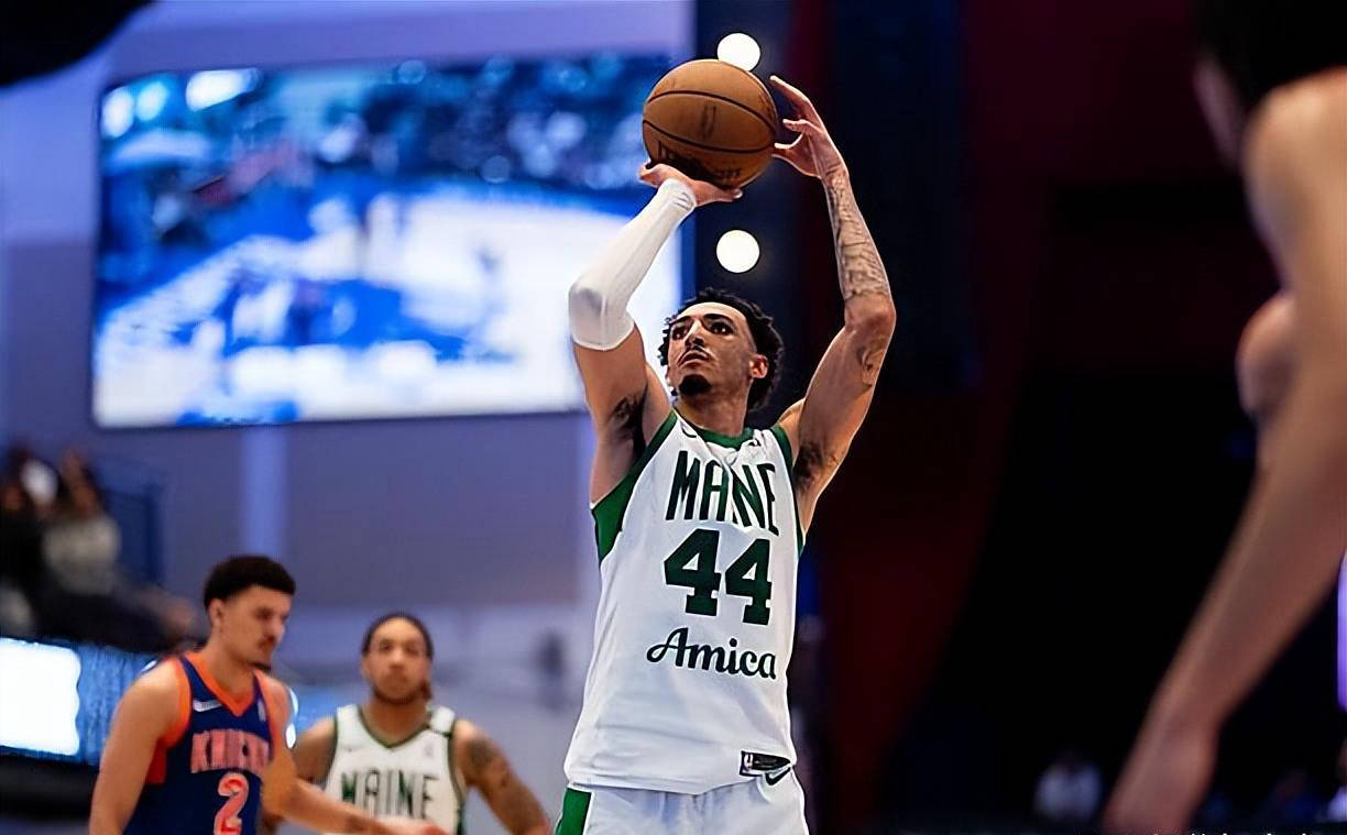 西甲豪门巴塞罗那对自由球员诺里斯表现出浓厚兴趣